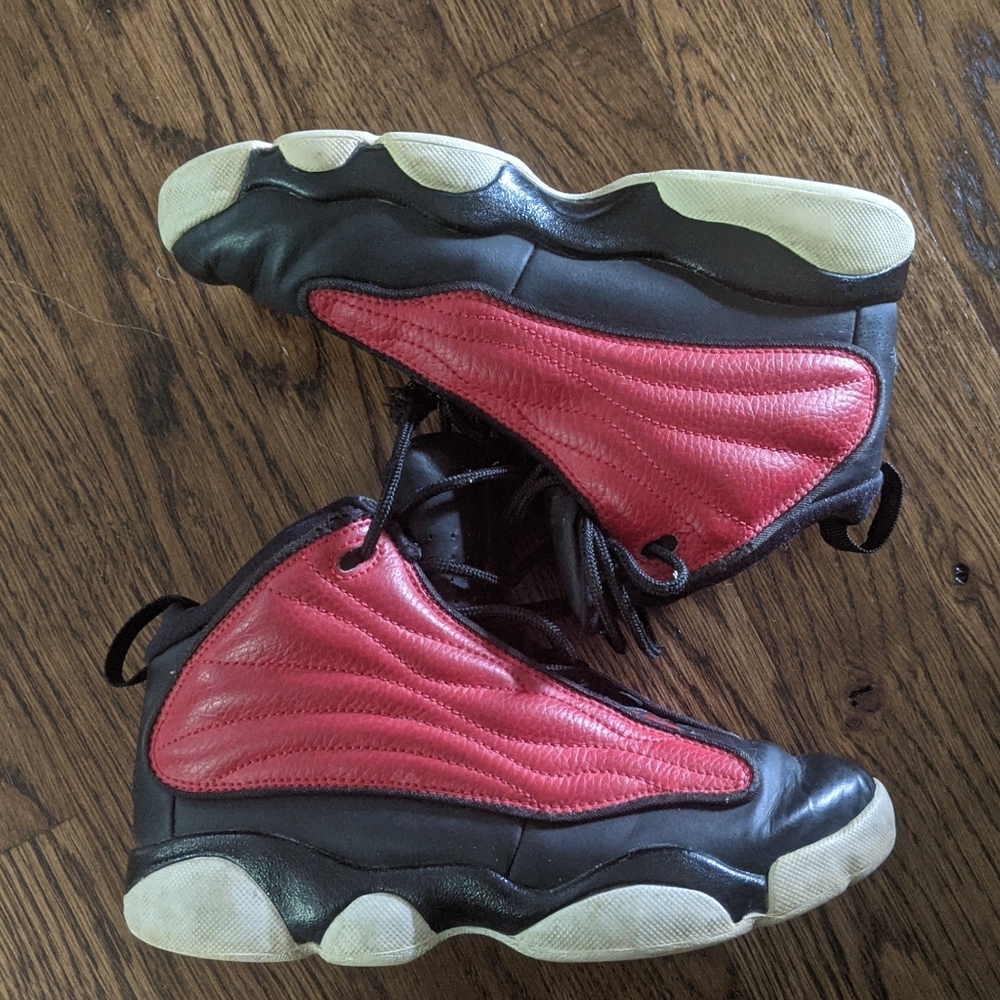 Jordans 2Y